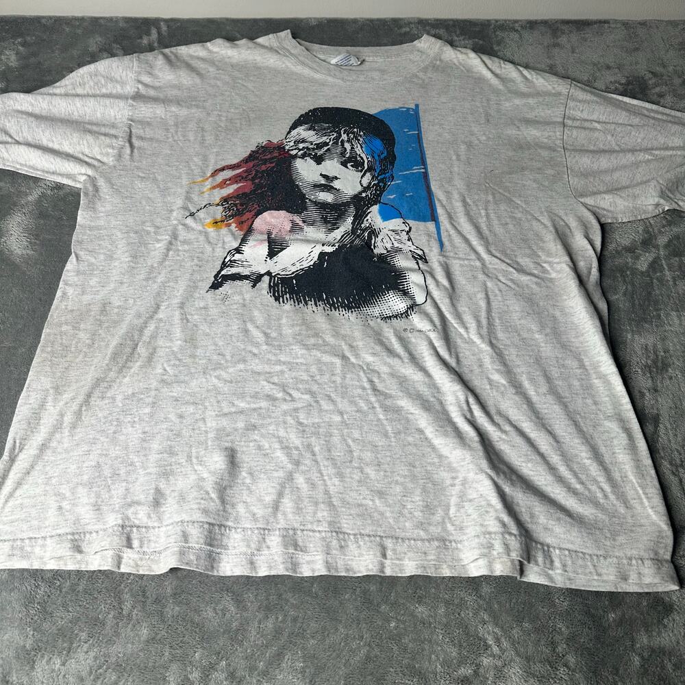 Vintage 1986 Les Misērables Broadway Streetwear Graphic Tshirt Mens Size XL